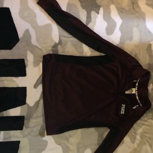 Maroon sweater